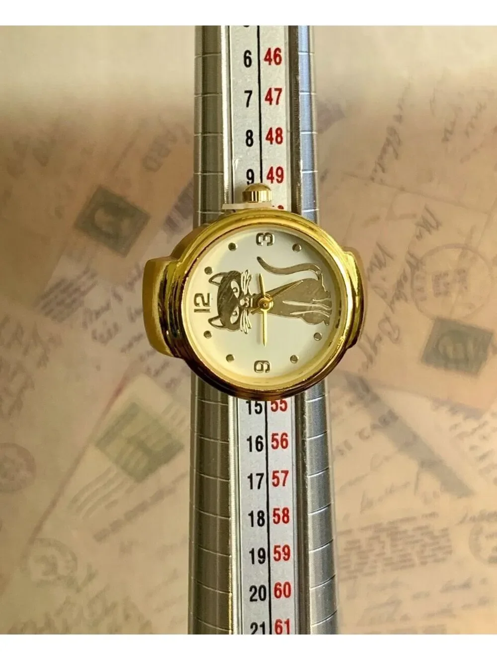 Charming Gold Tone Cat Face Ring Watch - Fun & Unique Accessory